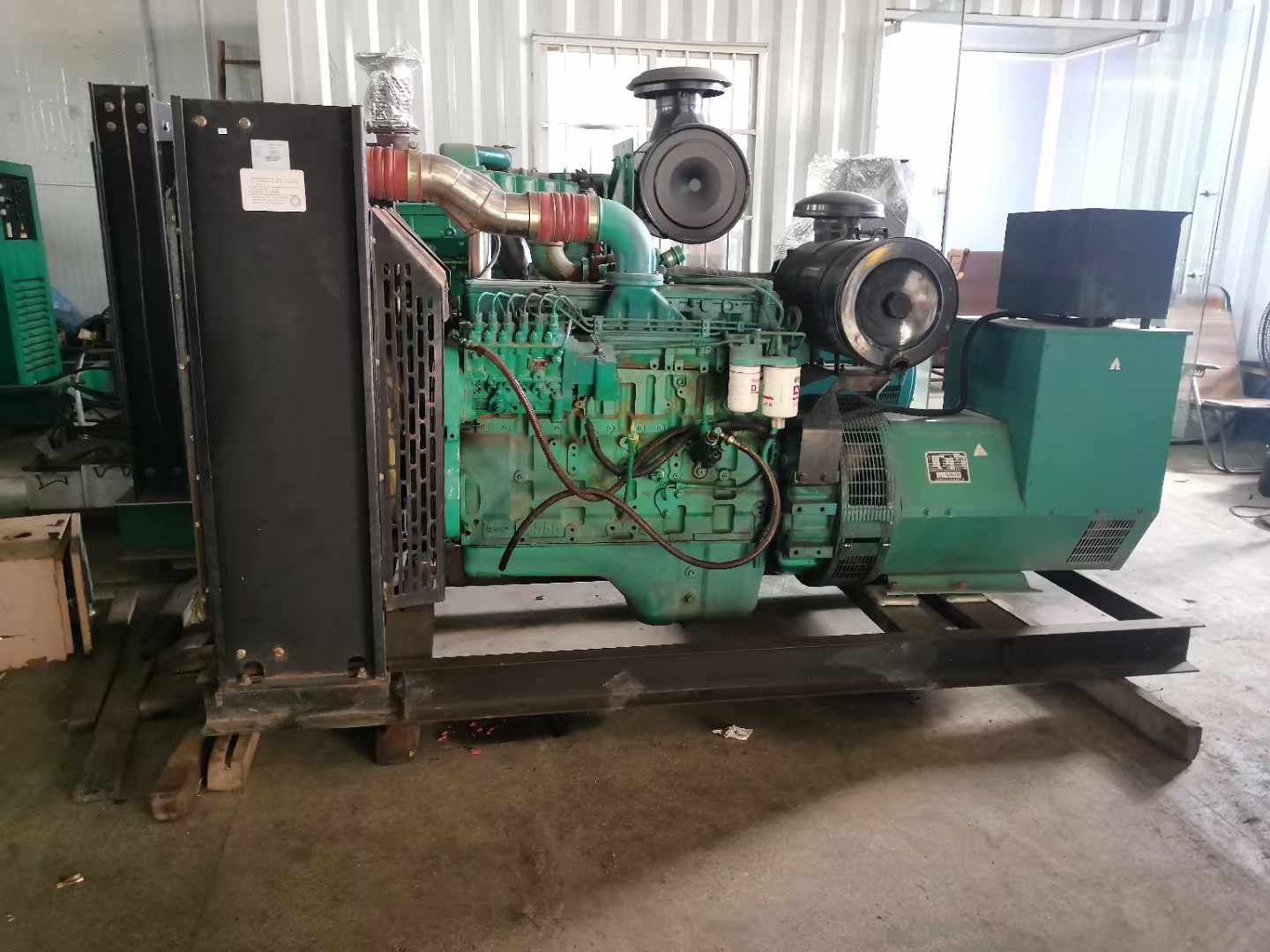 相城发电机租赁如何确定电缆的承载电流是否在安全范围内？