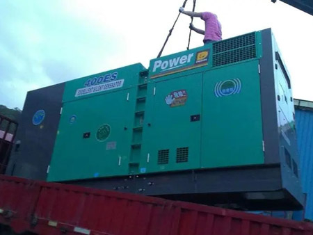 相城柴油发电机组转速不稳定时，如何对发动机进行维护？