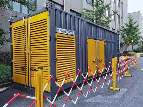 相城如何使用转速表检查发动机的转速？