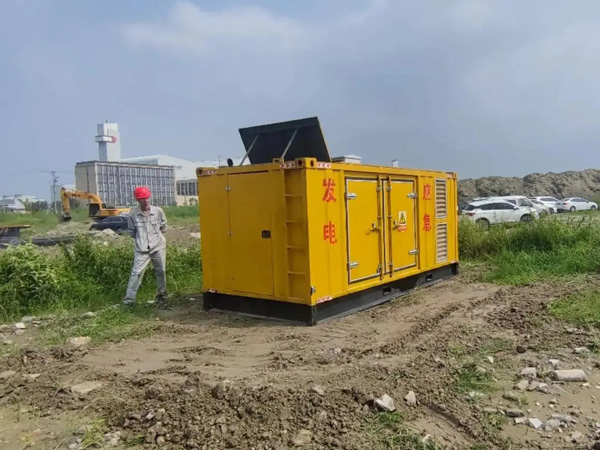 相城200KW柴油发电机机组每小时的油耗量受哪些因素影响？